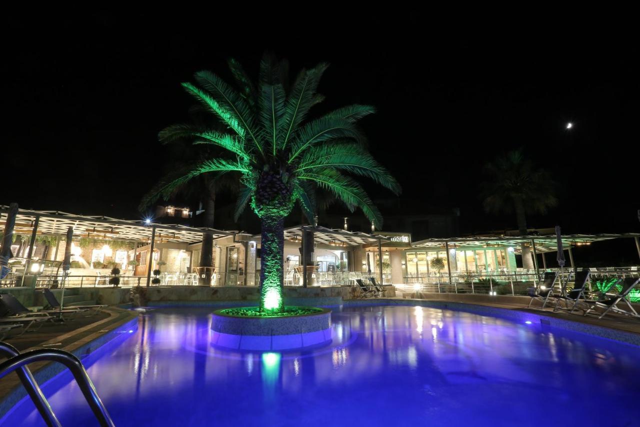 Anna Maria Paradise Pefkochori Extérieur photo